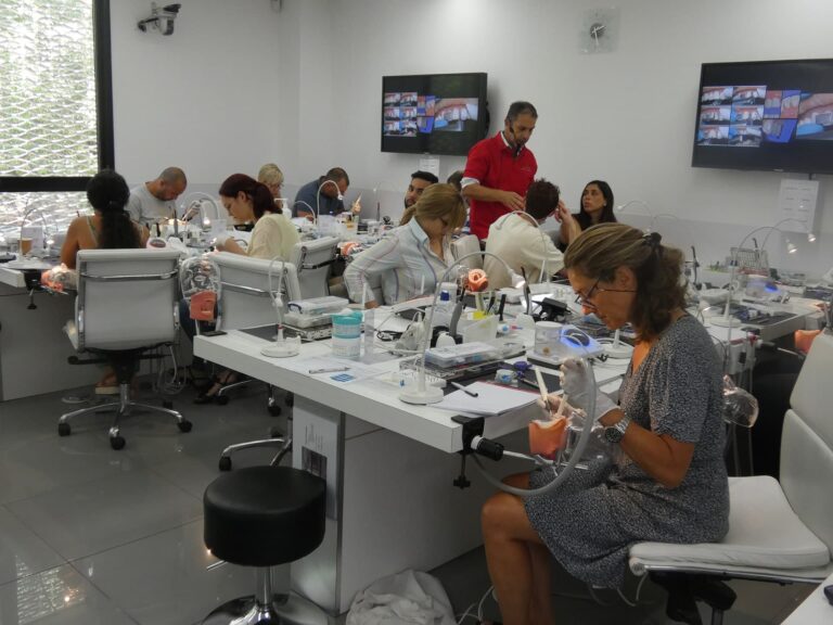 formation dentaire TP travaux pratiques esthétique aix en provence facettes