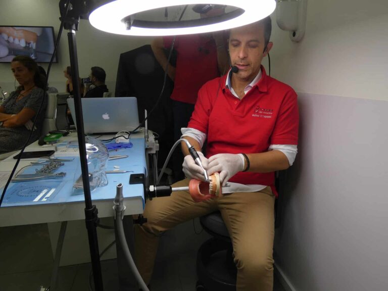 formation dentaire TP travaux pratiques esthétique aix en provence facettes olivier etienne