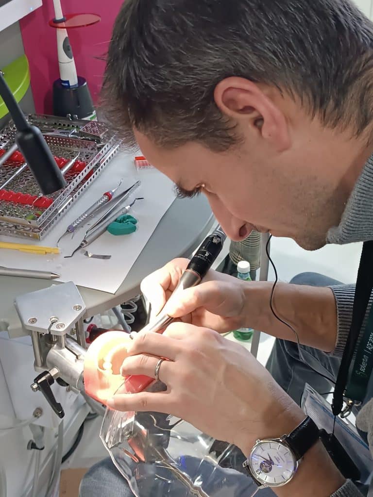 formation dentaire TP travaux pratiques ADF académie du sourire